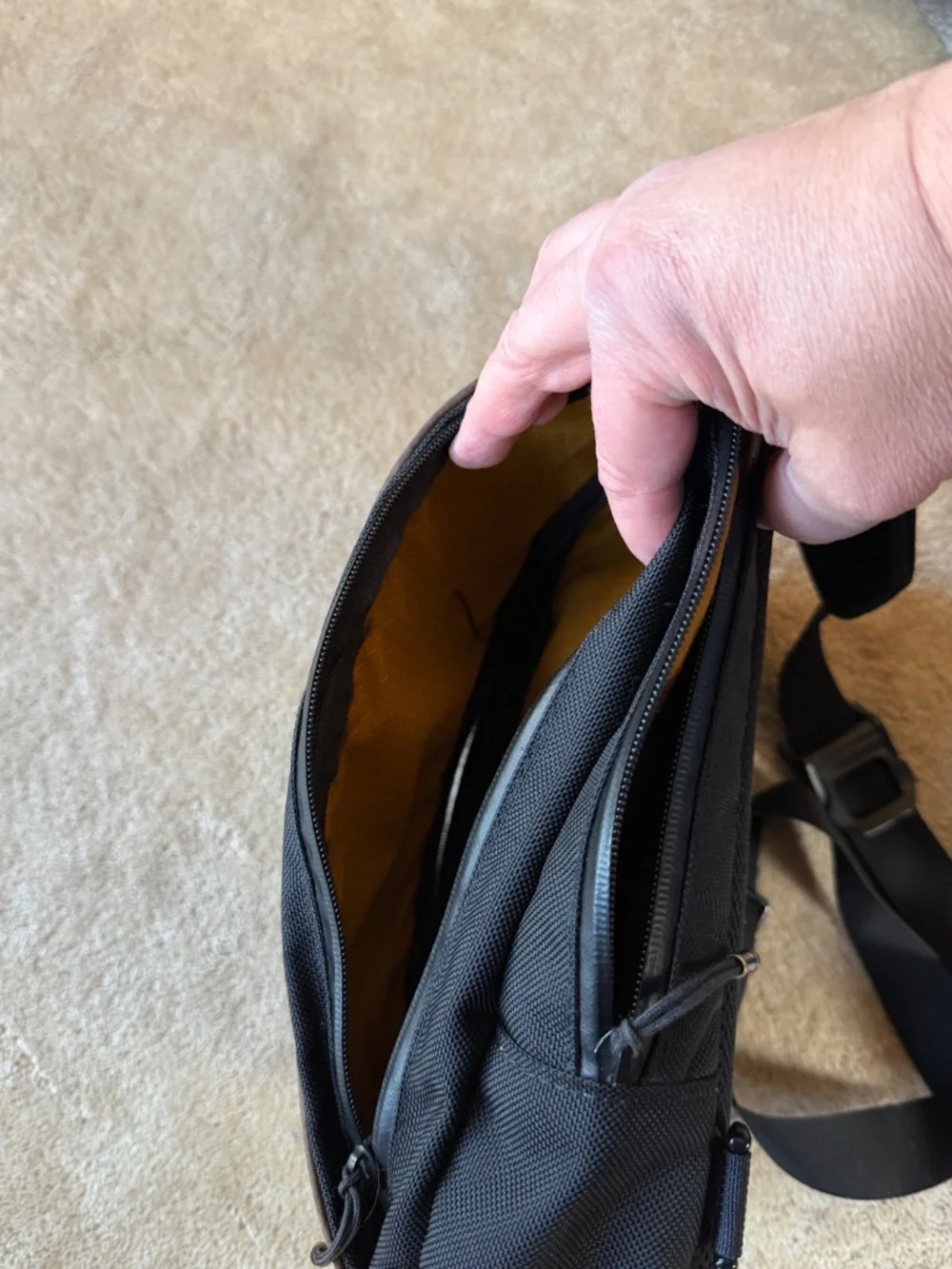 Waterfield Sutter Tech Sling (Full Size) - Picture 4 of 6